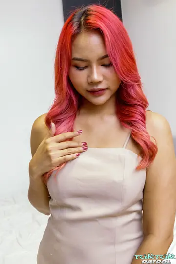Redheaded Thai Babe Gives a Deepthroat and Gets Fucked in POV