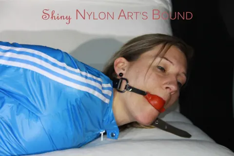 Thick Woman Hogtied in Stockings Spreads Her Pussy – photo 5 of 16
