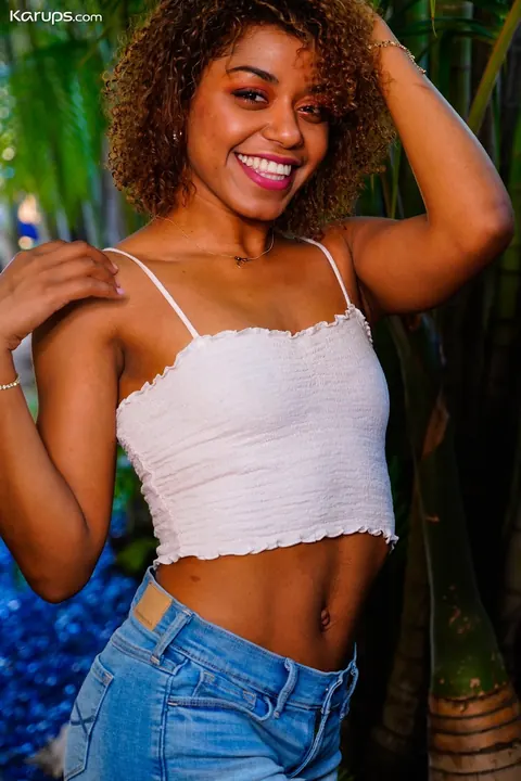 Milu Blaze: Curly Latina Strips Out of Her Shorts and Rubs Her Pussy Outdoors – photo 2 of 20