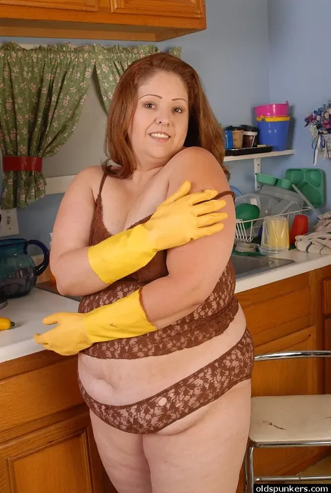 Mature Redhead BBW with Big Tits Sucks Cock – photo 2 of 16