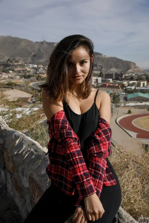 Alejandra Cobos: Petite Latina Brunette Shows Off Her Slim Figure in a Tight Top Outdoors – photo 10 of 12