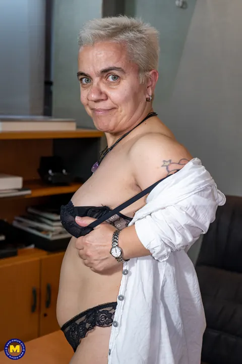 Sara One: Mature Blonde Poses in Lingerie at the Office – photo 18 of 20