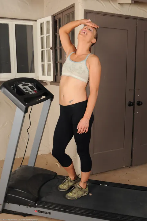 Alyssa Dutch: Blonde MILF Strips After Treadmill Jog and Spreads in the Gym – photo 3 of 21