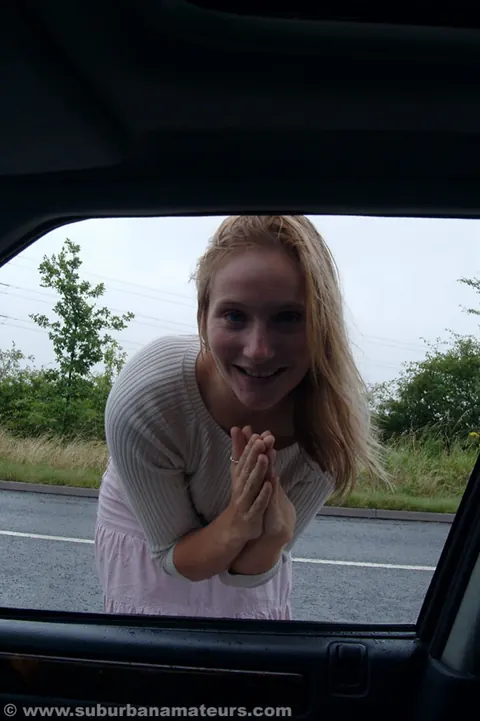 All Ruth: British Amateur Shows Her Tits Outdoors – photo 3 of 21