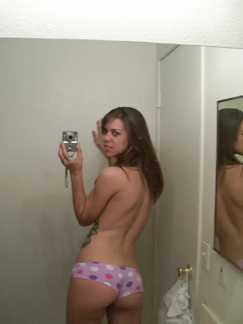 Brunette PAWG Strips Out of Her Panties in the Bathroom – photo 8 of 16