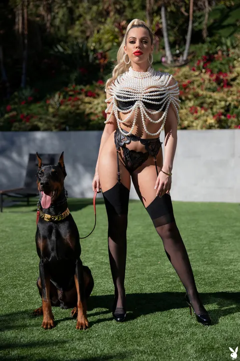 Allie Nicole: Blonde Poses in Lingerie Before Stripping Naked – photo 5 of 21