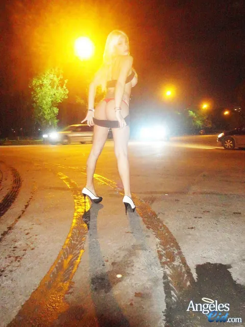 Trans Woman Lets Her Dress Fall and Poses Nude Outdoors in Heels – photo 7 of 15