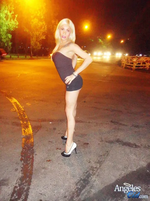 Trans Woman Lets Her Dress Fall and Poses Nude Outdoors in Heels – photo 6 of 15