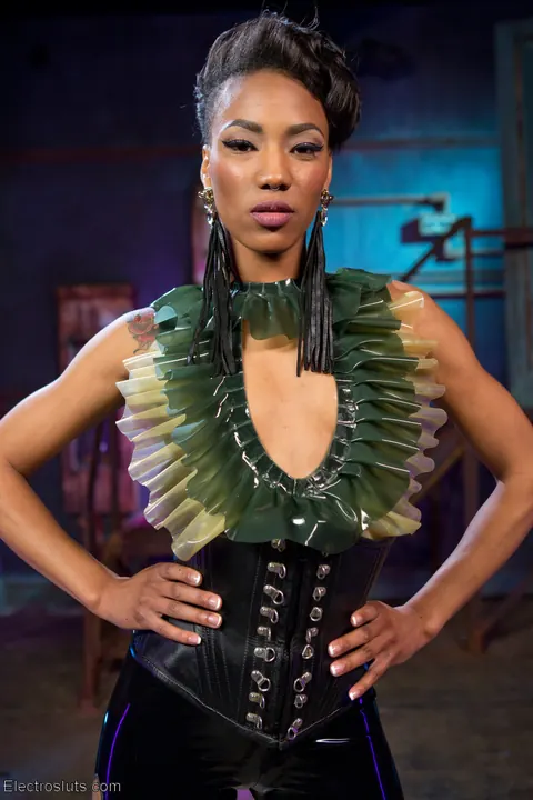 Katharine Cane & Nikki Darling: Two Ebony Women in Latex Have Lesbian Sex – photo 11 of 15