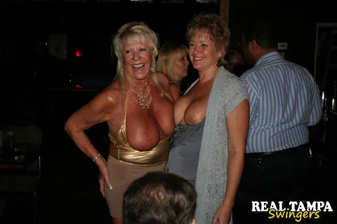 Mandi McGraw: Curvy Blonde MILFs in Glasses Join Interracial Group Sex – photo 4 of 20