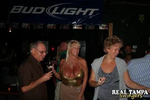 Mandi McGraw: Curvy Blonde MILFs in Glasses Join Interracial Group Sex – photo 3 of 20