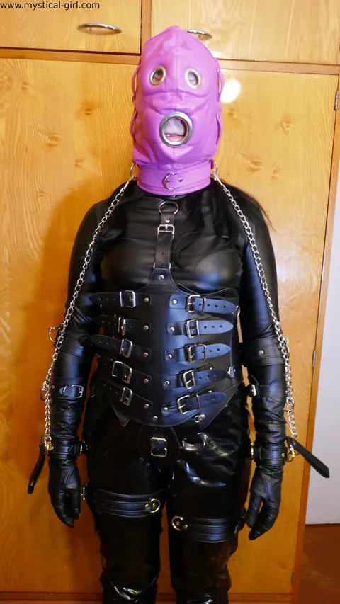 PAWG Poses in Leather and Thigh-High Boots for Bondage – photo 6 of 16