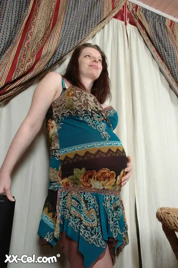 Monica Sarina – Pregnant PAWG in High Heels Shows Her Big Tits and Pussy