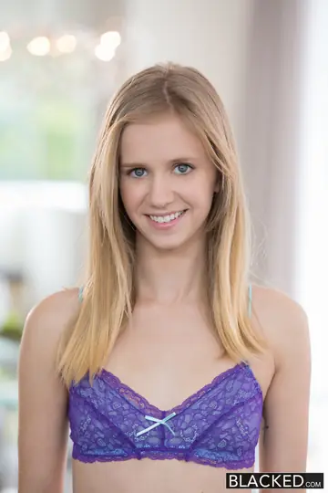 Rachel James – Petite Blonde Sucks BBC and Fucks Cowgirl and Missionary