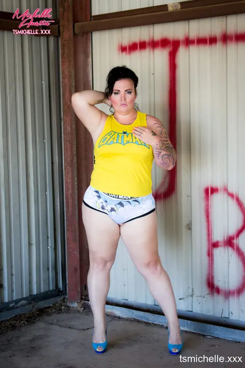 Thick Trans Brunette Undresses and Fingers Herself – photo 2 of 14