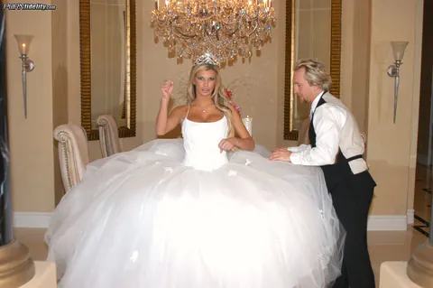 Kendall Brooks: Thick Blonde in Wedding Dress and Heels Has a Threesome – photo 3 of 17