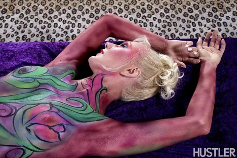 natasha voya: Blonde with Tattoos Covers Her Body in Paint and Spreads – photo 9 of 12