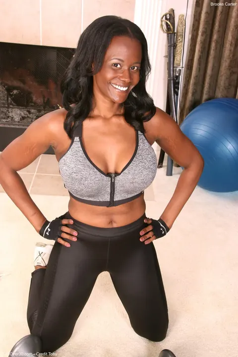 Brooke Carter: Petite Ebony MILF Strips and Spreads in the Gym – photo 3 of 21