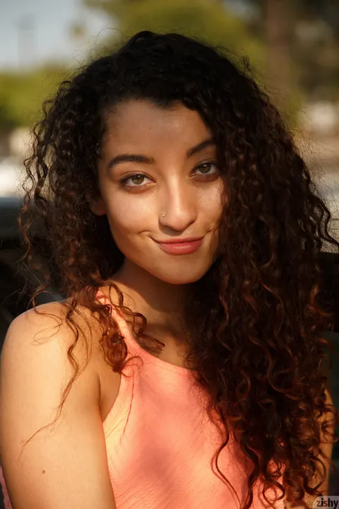 Kate Maze: Curly-Haired Colombian Latina PAWG Shows Her Big Ass by the Pool – photo 8 of 12