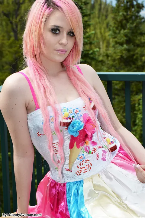 Amateur Flashes Her Panties and Perky Tits in a Skirt Outdoors – photo 5 of 16