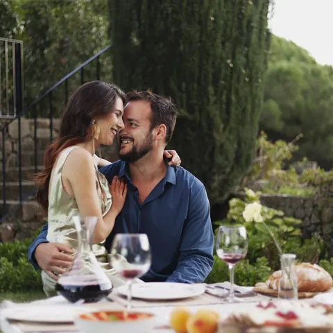 Bunnie Bennett: Short-Haired Brunette in Glasses Kisses and Fucks Outdoors – photo 12 of 20