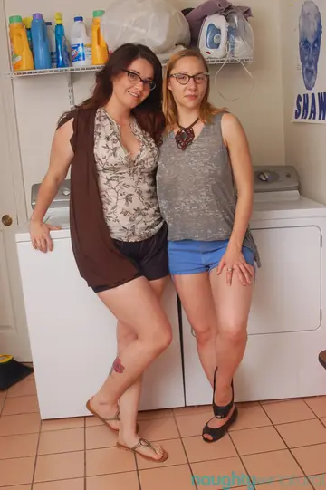 Maxine Holloway – Hairy Brunettes in Shorts and Glasses Lick and Finger Each Other