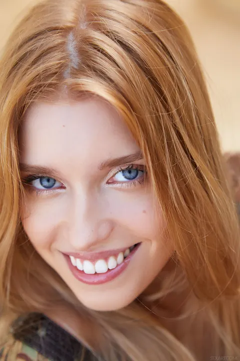 Freya Mayer: Russian Blonde Reveals Her Trimmed Pussy and Fingers Deep – photo 1 of 21