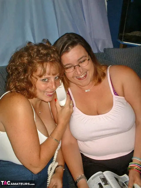 Curvy Claire: Curvy Redhead MILF and Her Girlfriend Play with Big Tits in Jeans – photo 4 of 20