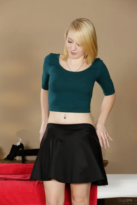 Trillium: Blonde with Enhanced Tits Sucks and Licks in a Threesome – photo 8 of 20