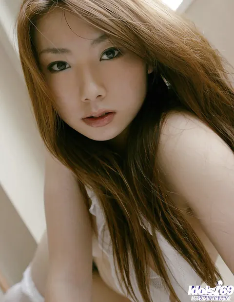 Thick Asian Babe in Stockings Strips Off Her Lingerie and Spreads Wide – photo 15 of 16