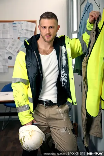 Construction Worker Fucks a Boss Anally in the Office