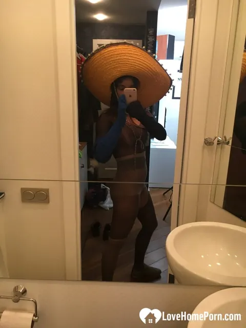 Evelina Darling: Brunette Undresses and Shows Her Ass and Pussy – photo 14 of 19