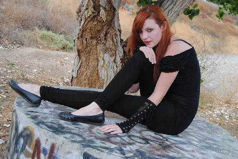 European Redhead PAWG Strips and Shows Her Ass Outdoors – photo 2 of 16
