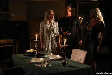 Brittany Bardot – Two Blonde MILFs Kiss and Share a Cock in a Threesome