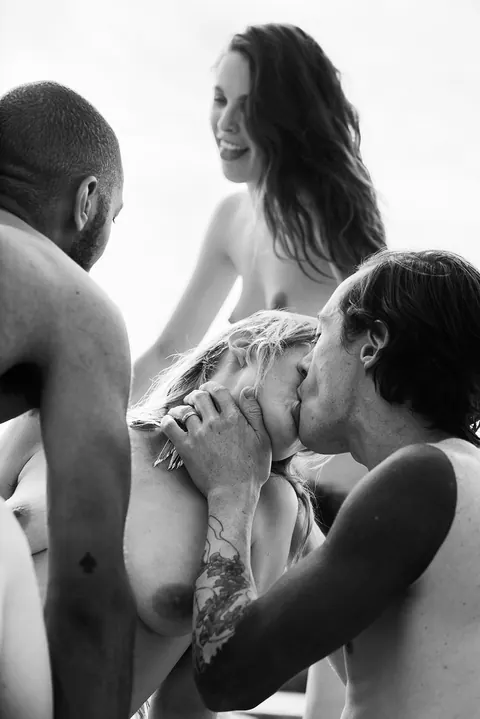 Amarna Miller: European Redhead Joins Interracial Foursome by the Pool – photo 10 of 15