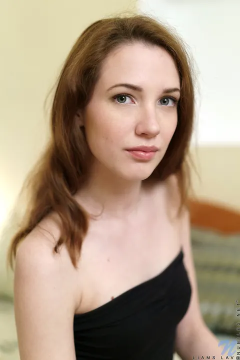 Liams Lav: Russian Redhead Undresses and Uses a Dildo on the Bed – photo 1 of 21