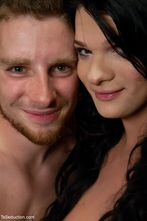 Trans Woman Undresses Fully and Poses Nude for Her Partner – photo 20 of 21