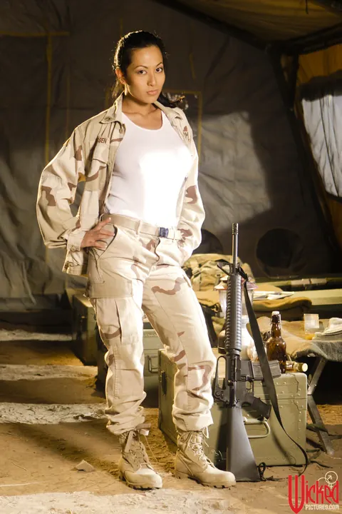 Gianna Lynn: Filipina in an Army Uniform Teases Her Big Tits – photo 3 of 20