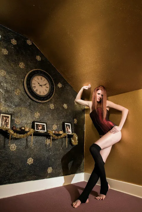 Redhead in a Corset, Lingerie and Socks Spreads Her Legs – photo 12 of 20