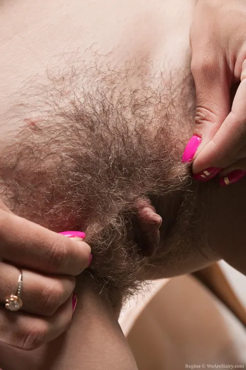 Slim Woman Strips Off Her Skirt and Spreads Her Hairy Pussy Outdoors – photo 15 of 21