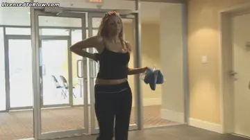 Blonde with Big Tits Gives a Blowjob in Yoga Pants Until He Cums