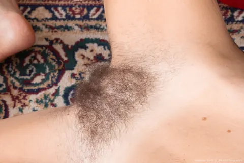 Veronica Johnson: Mature Brunette Reveals Her Hairy Pussy and Tattoos – photo 19 of 21