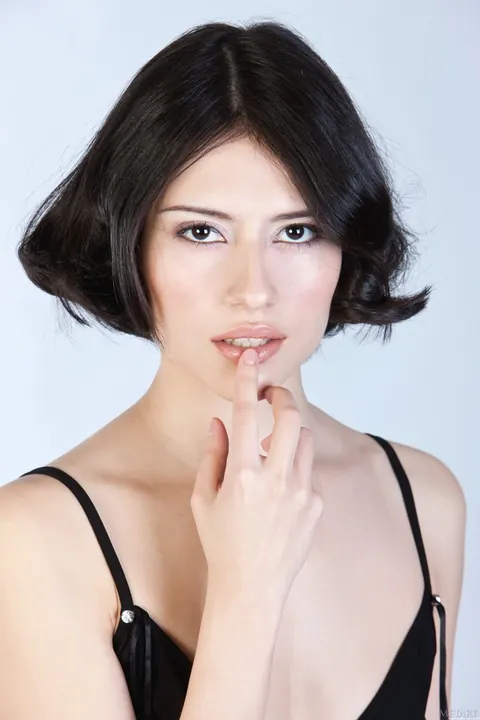 Brunette with Short Hair Spreads Her Hairy Pussy Wide – photo 2 of 20