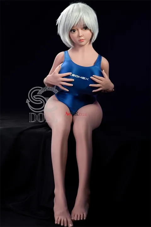 Blonde Poses Nude and Turns to Show Her Ass – photo 5 of 19