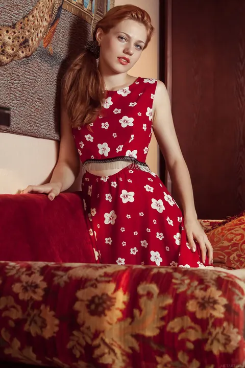 Shirley Tate: Tall Redhead Spreads Her Pussy in Glamour Set – photo 3 of 21