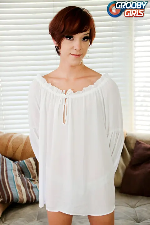 Trans Woman Undresses and Shows Her Nude Body from All Sides – photo 1 of 16