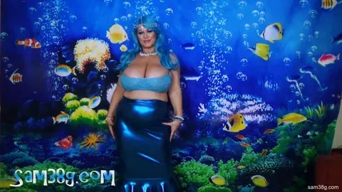 Samantha 38G: Curvy Blonde MILF Shows Off Her Monster Tits and Big Nipples – photo 13 of 16