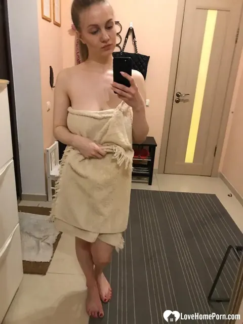 Marie Duval: Busty Brunette Amateur Takes Nude Selfies in the Mirror – photo 15 of 20