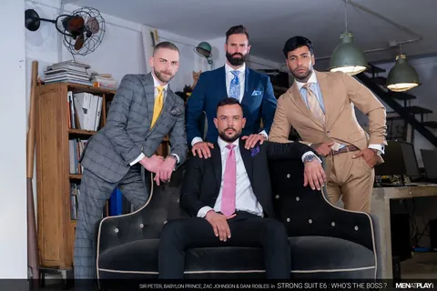 Four Gay Men Bareback Fuck and Suck in Group Session – photo 10 of 21