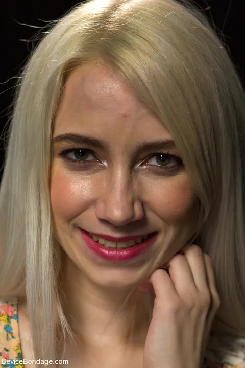 Ranie Mae: Blonde in Bondage Spreads and Plays with a Dildo – photo 3 of 21